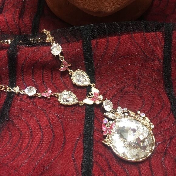 Necklace Large Orb Crystals Butterflies NWT - Picture 2 of 5